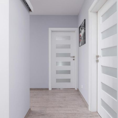 Cracow Pradnik Spacious & Family Apartment With 3 Bedroom By Renters Prestige Krakkó Kültér fotó