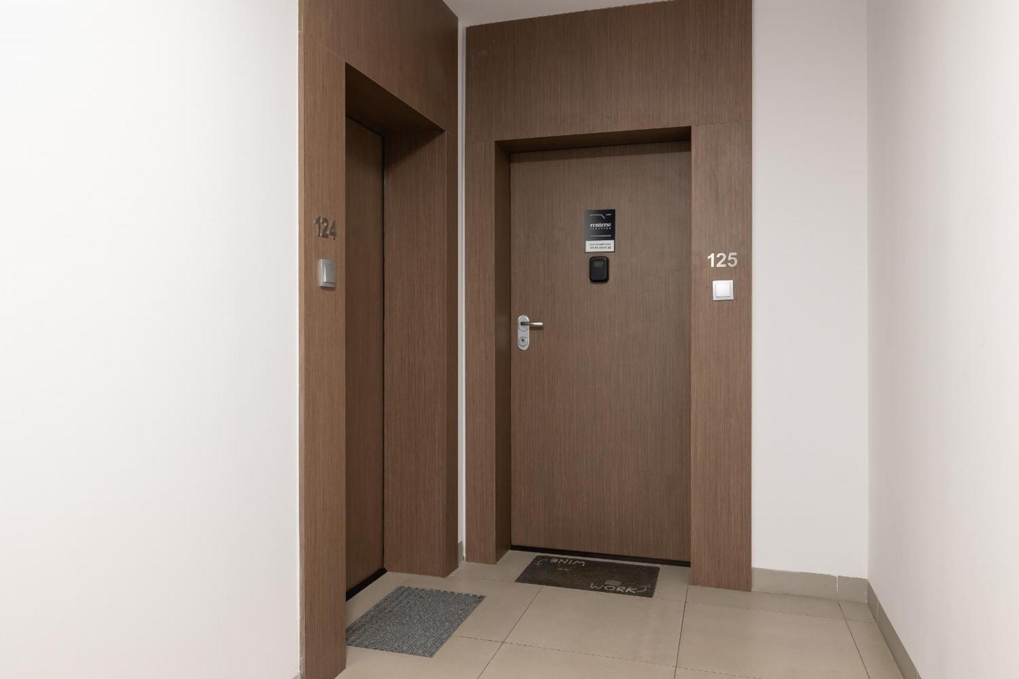 Cracow Pradnik Spacious & Family Apartment With 3 Bedroom By Renters Prestige Krakkó Kültér fotó